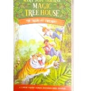 Pre-Owned Magic Tree House #19: Tigers at Twilight by Mary Pope Osborne
